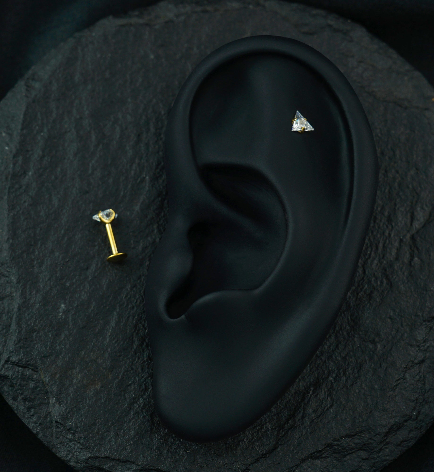 Gold PVD Triangle CZ Prong Internally Threaded Labret