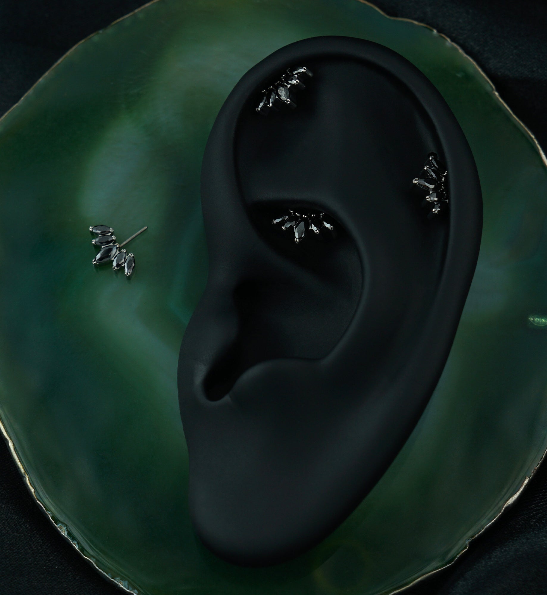 Half Crown Black CZ Vertical Titanium Threadless Top