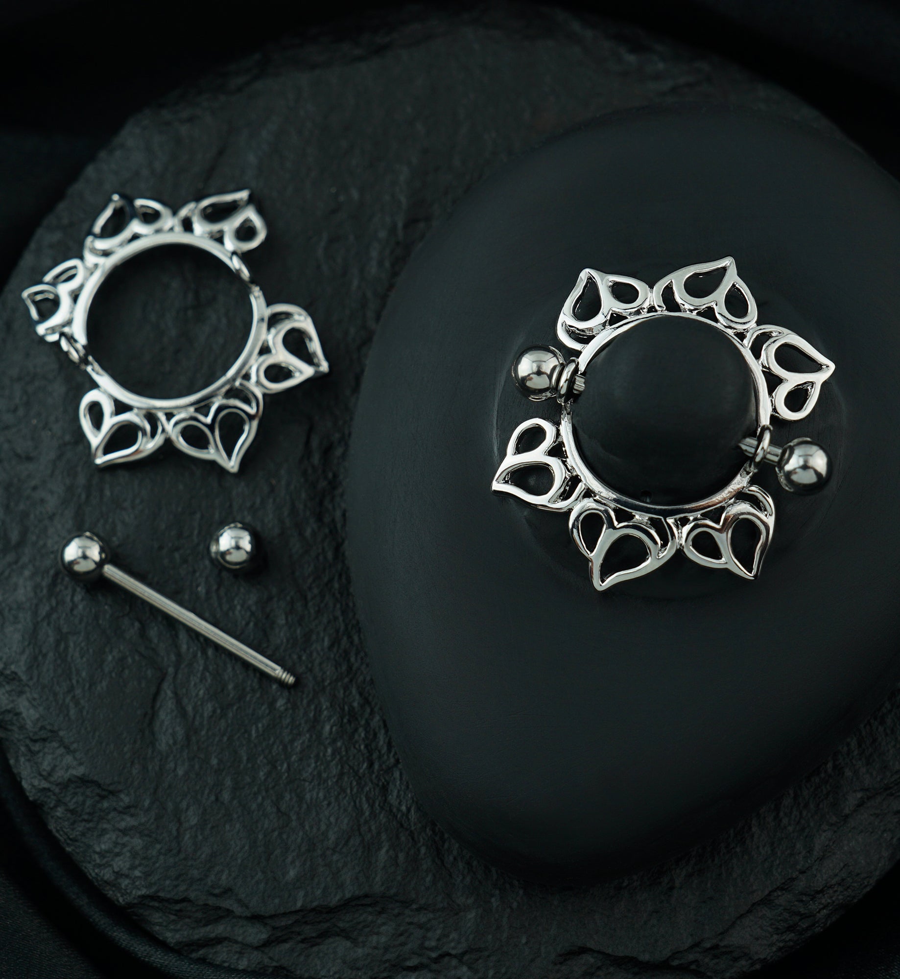 Heart Wreath Nipple Ring Shield