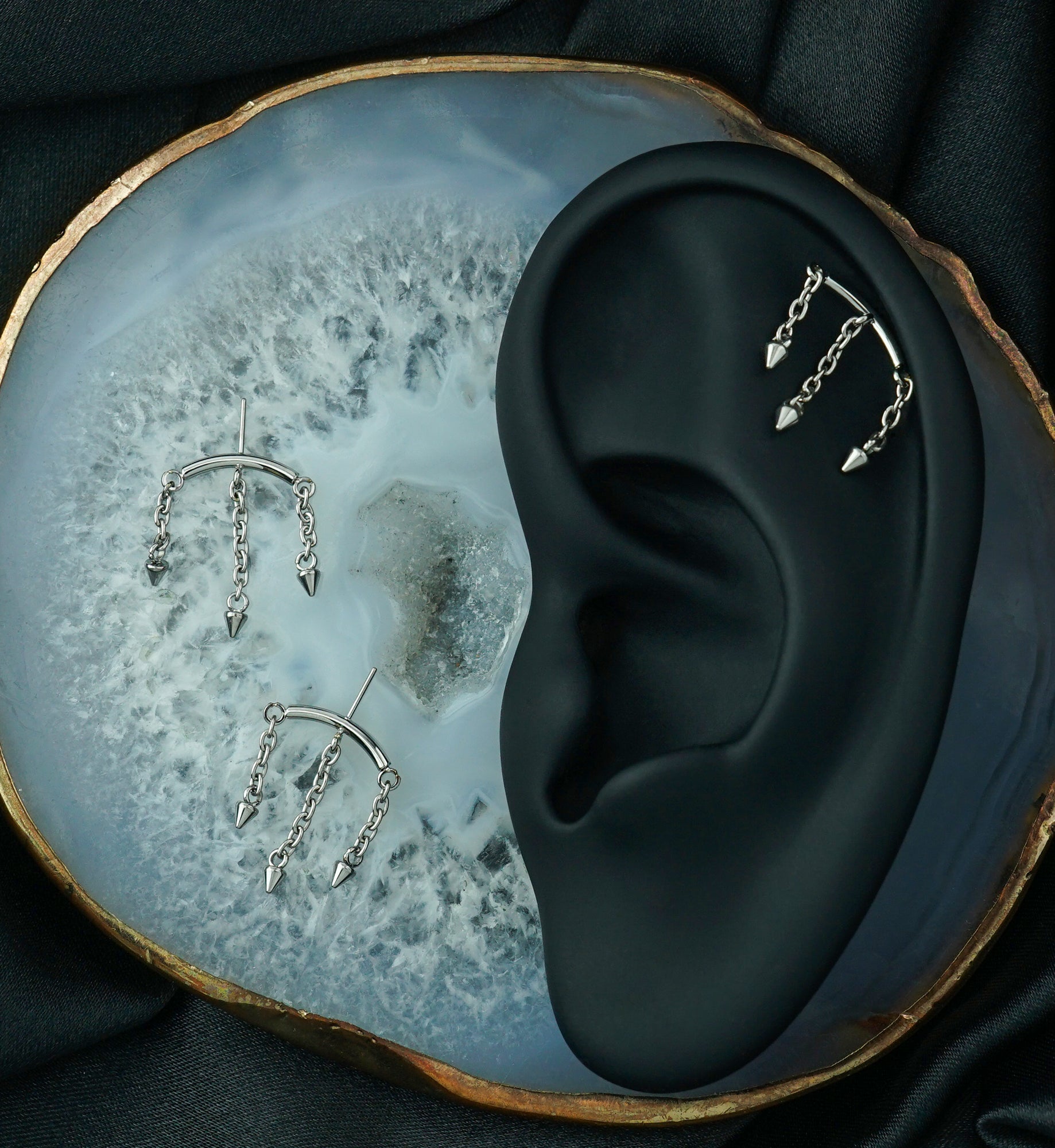 Hidden Curved Bar Triple Spike Dangle Titanium Threadless Top