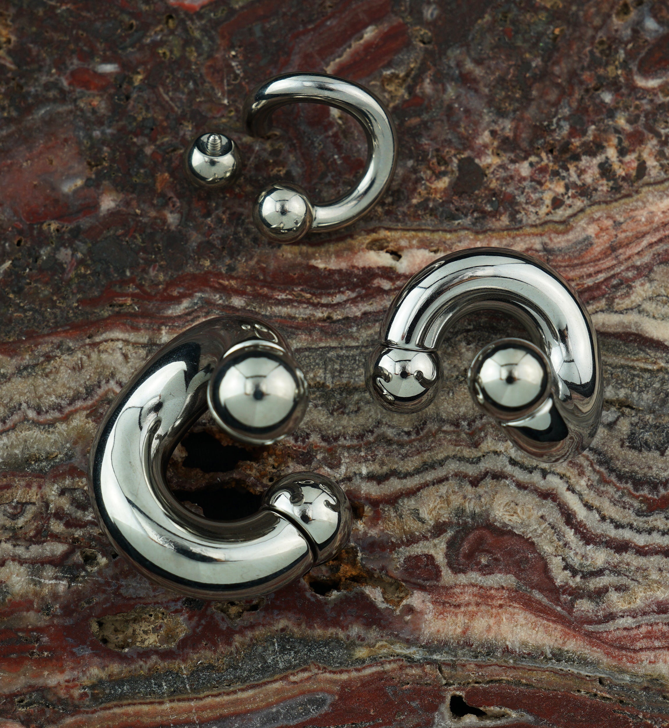 Internally Threaded Stainless Steel Twisted Barbell