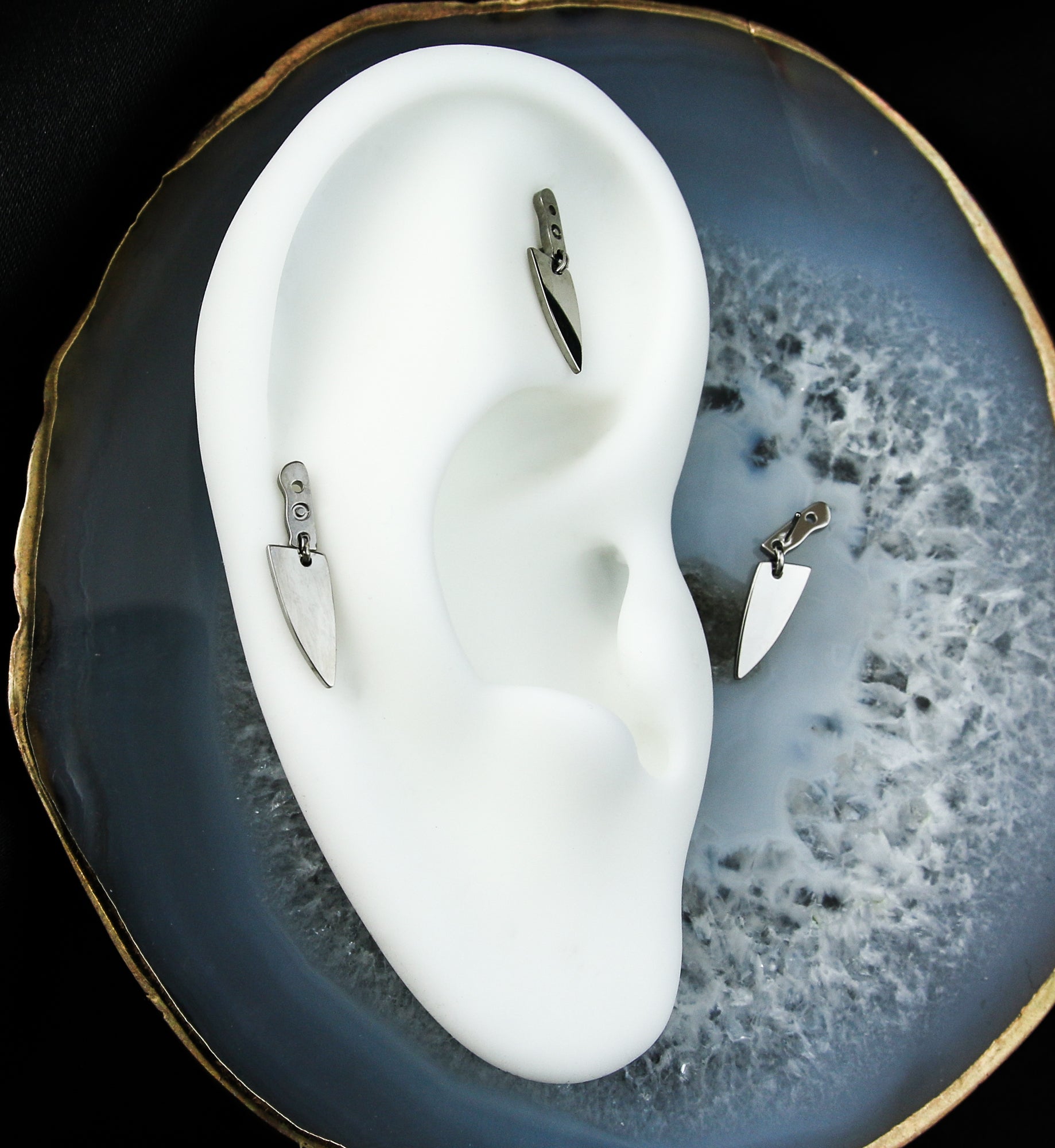 Knife Blade Dangle Titanium Threadless Top