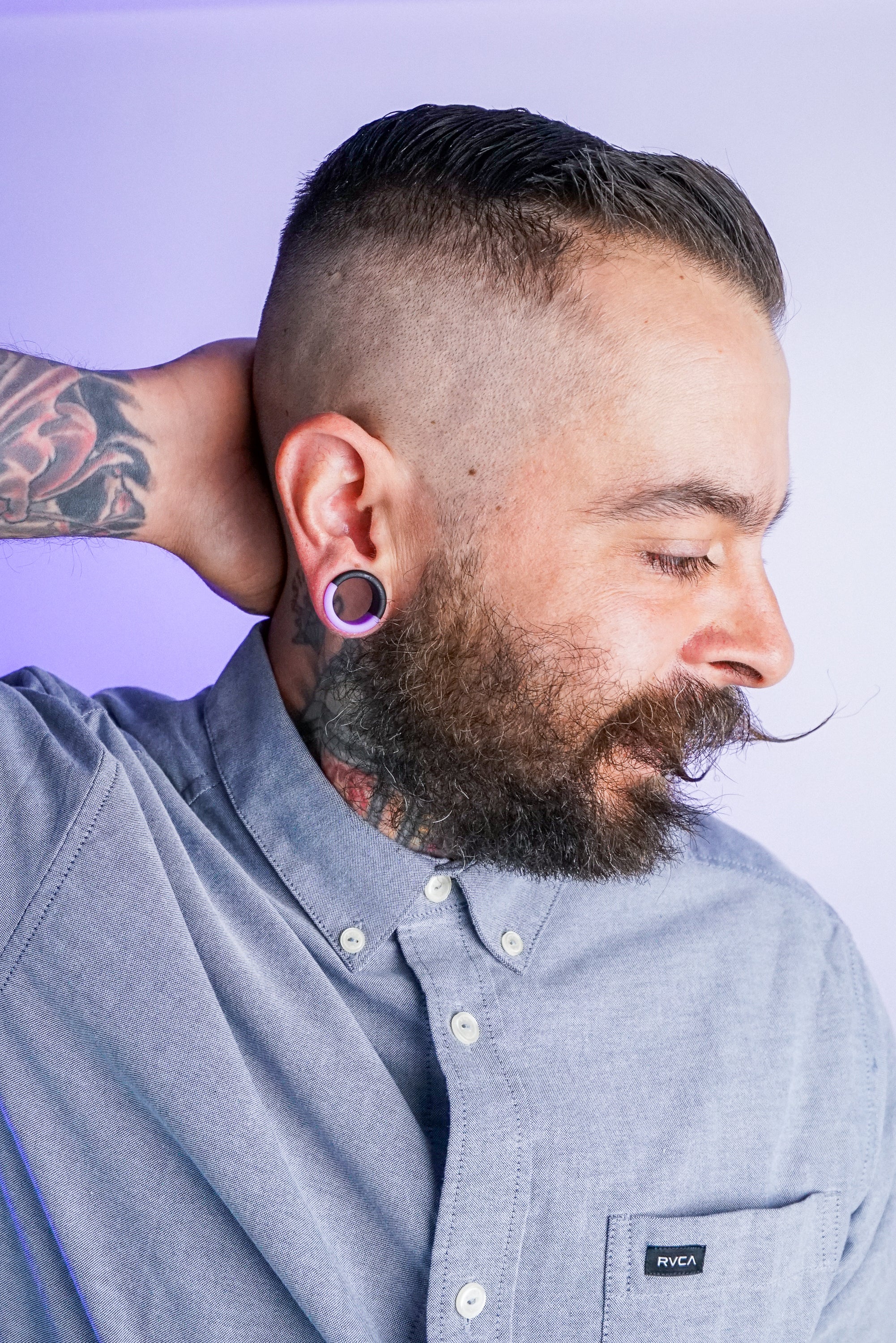 Lavender And Black Double Flare Silicone Tunnel Plugs