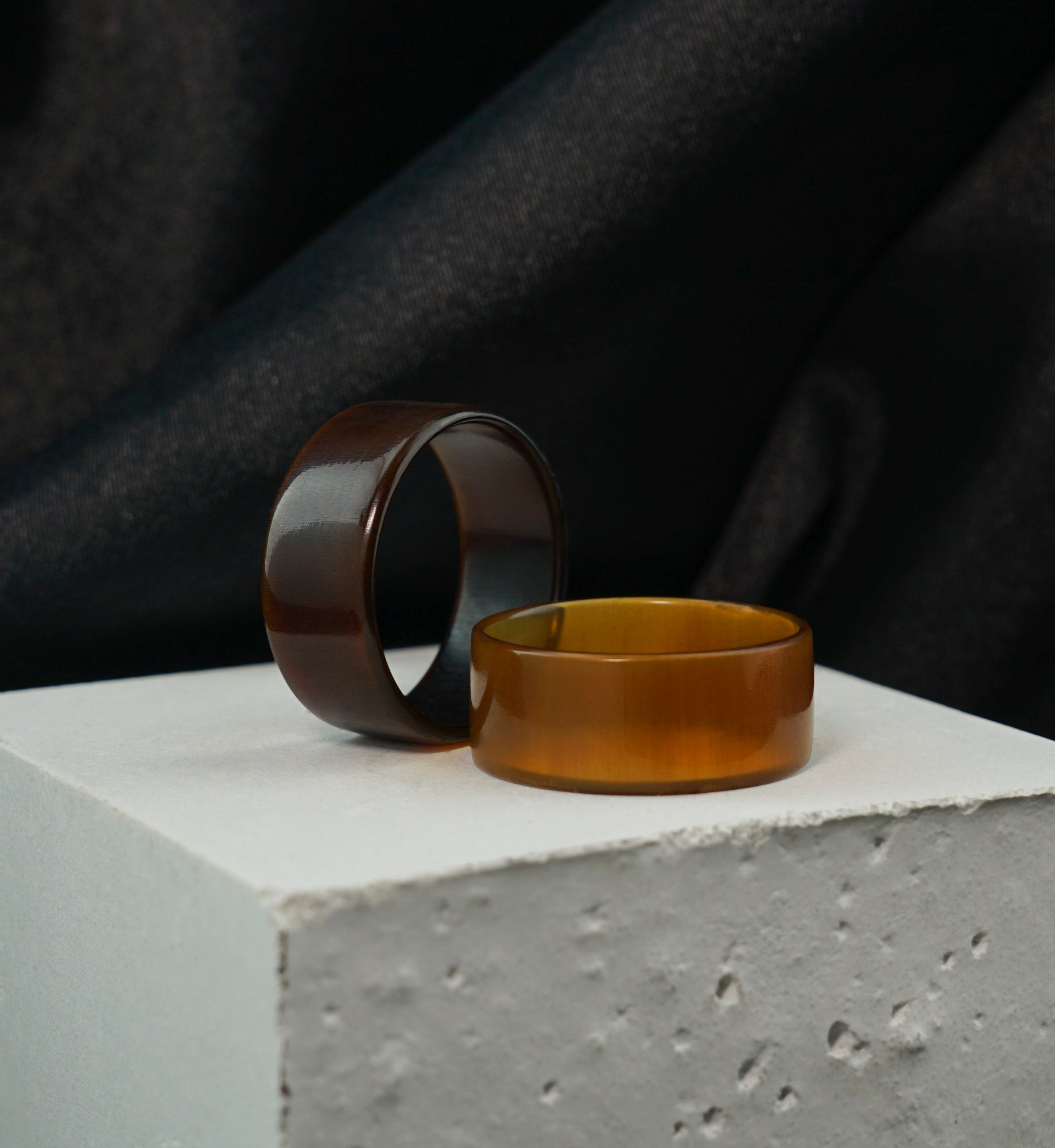 Men's Flat Horn Ring
