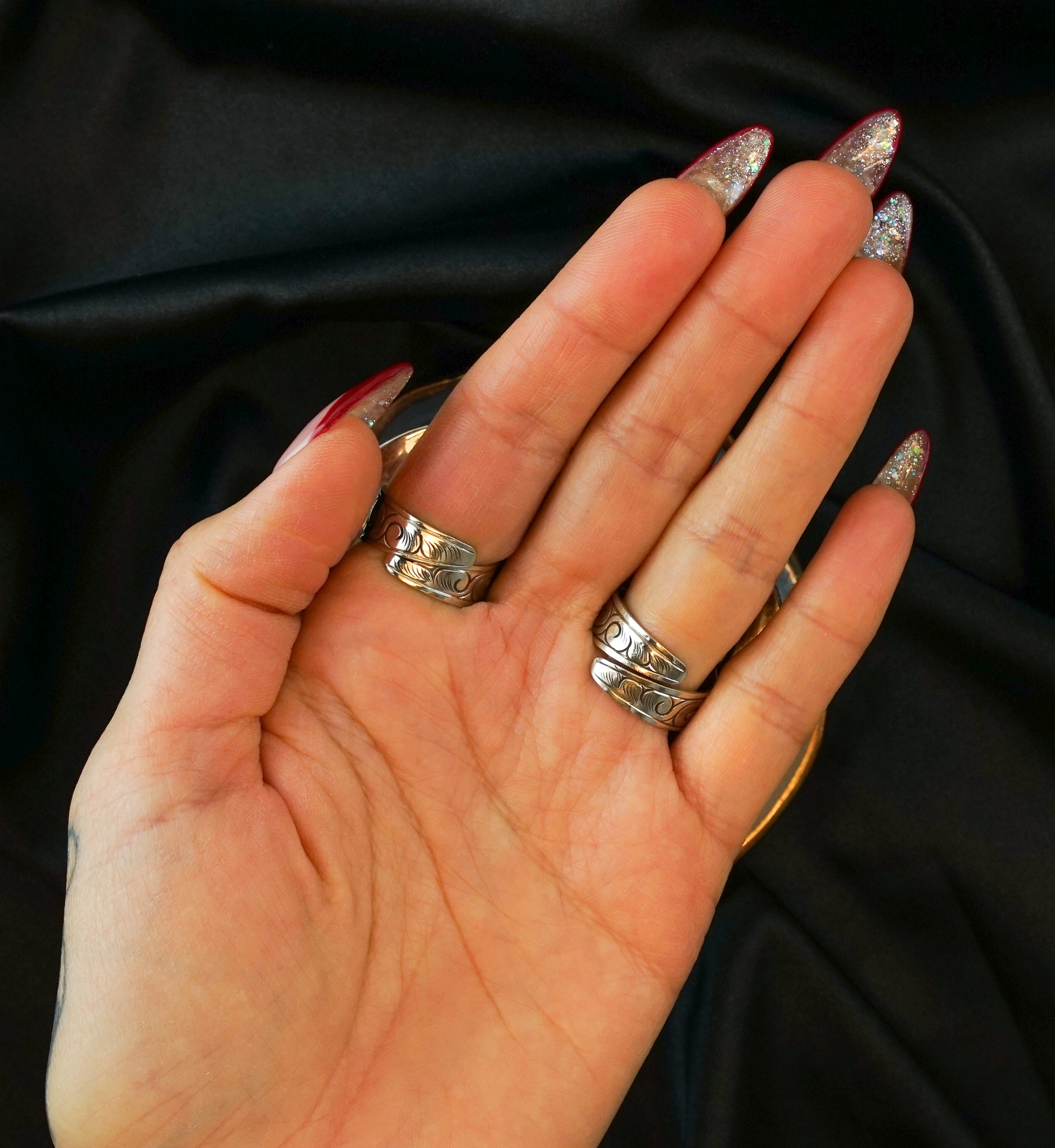 Ornate Round Turquoise Stone White Brass Ring