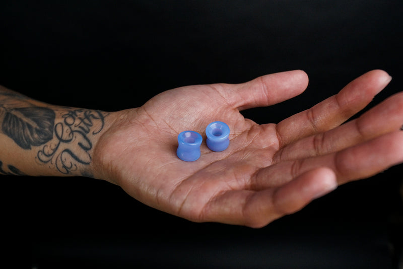 Periwinkle Glass Double Flare Tunnel Plugs