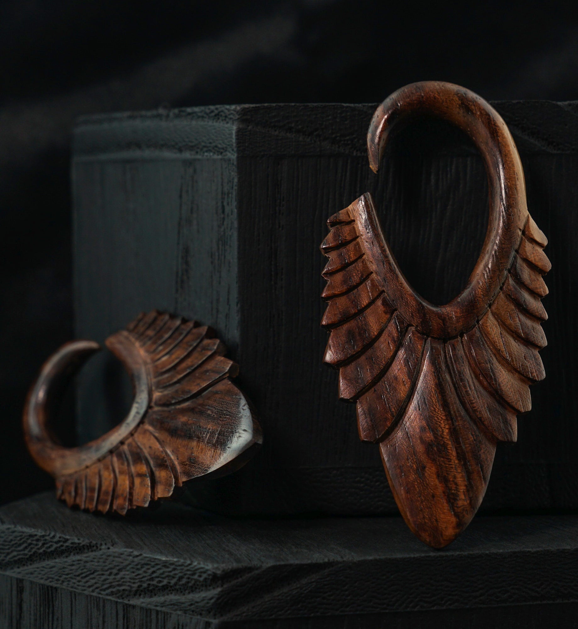 Plume Sono Wooden Hangers