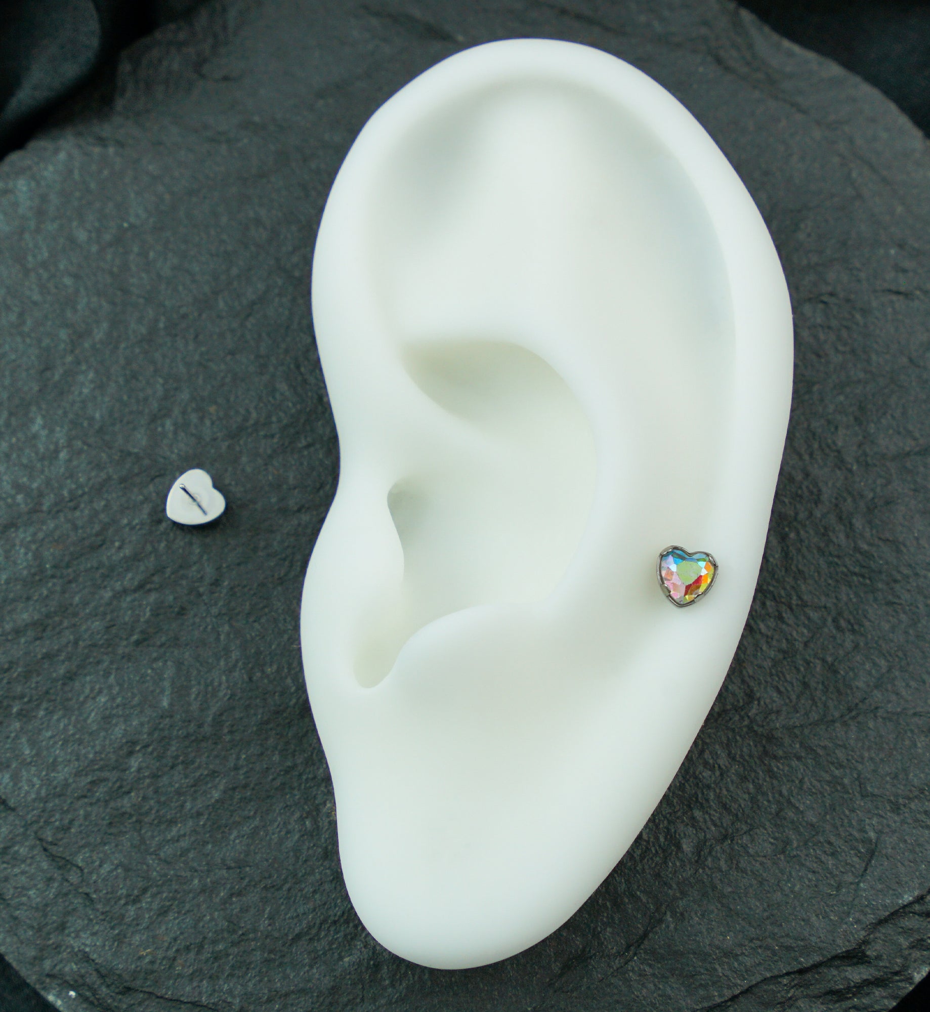 Prong Heart Rainbow Aurora CZ Titanium Threadless Top