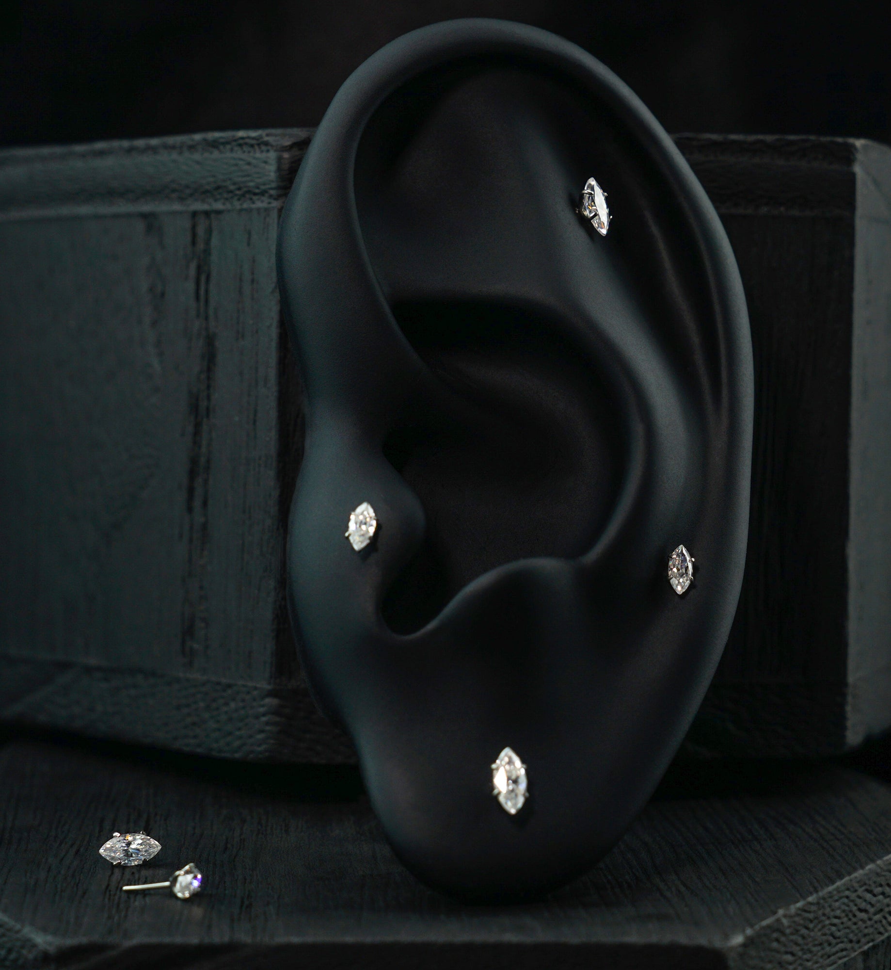 Prong Marquise Moissanite Gem Titanium Threadless Top