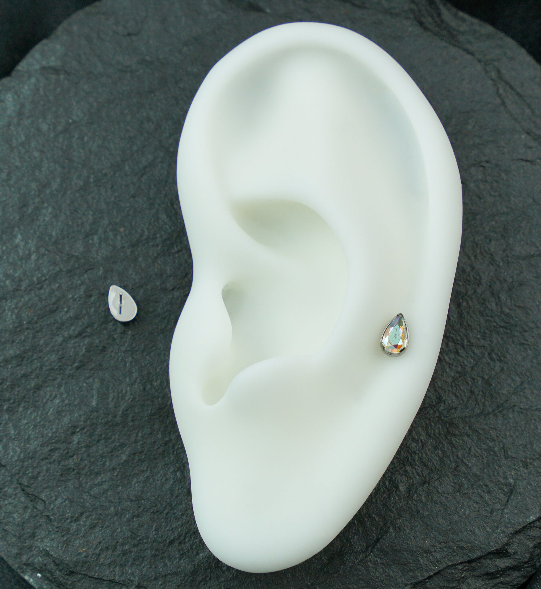 Prong Teardrop Rainbow Aurora CZ Titanium Threadless Top