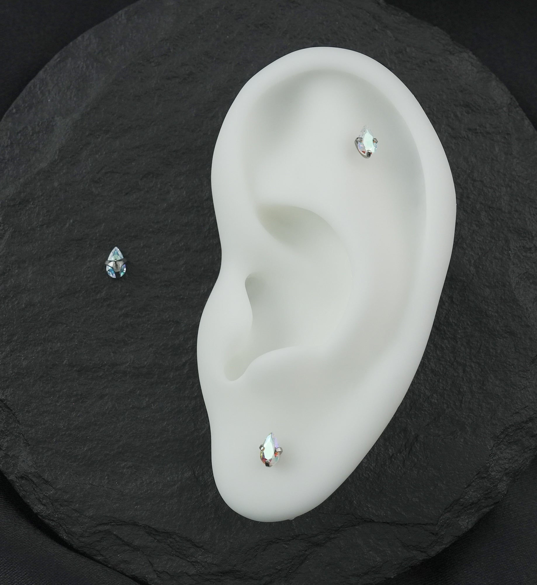 Prong Teardrop Rainbow Aurora CZ Titanium Threadless Top