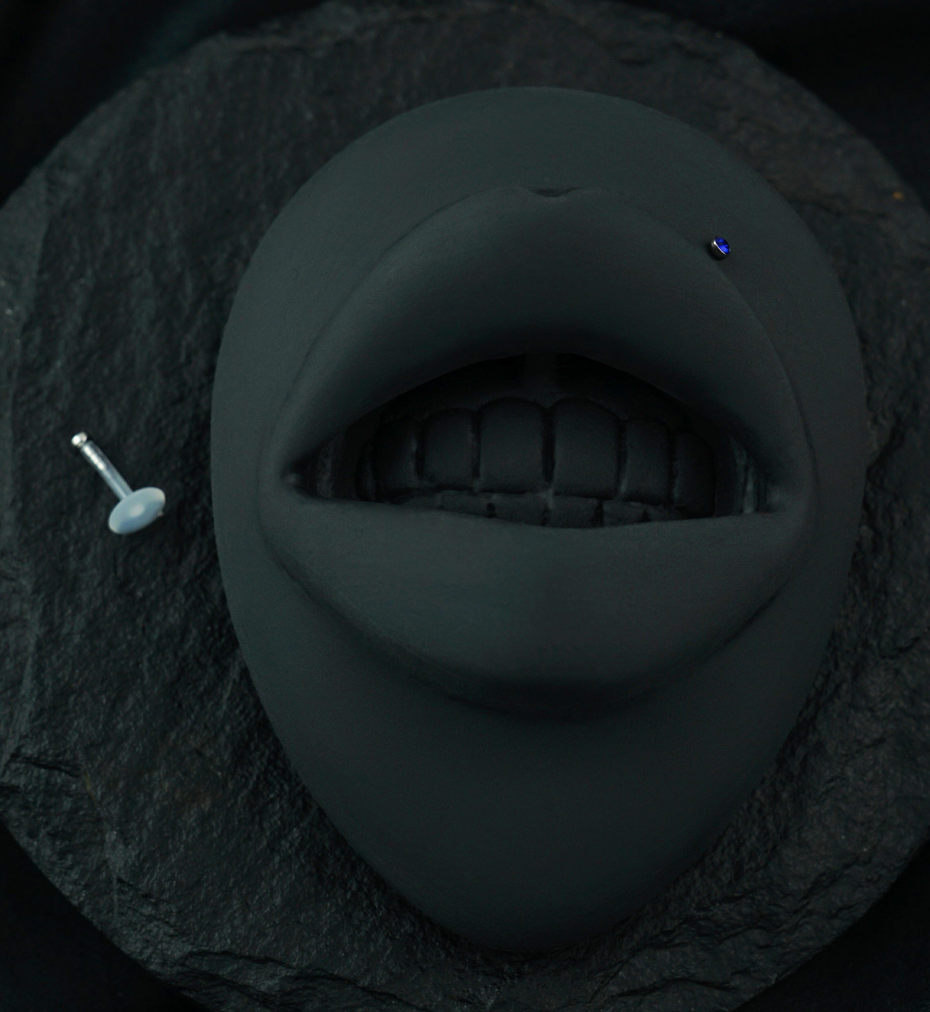 Push Top Blue CZ Labret