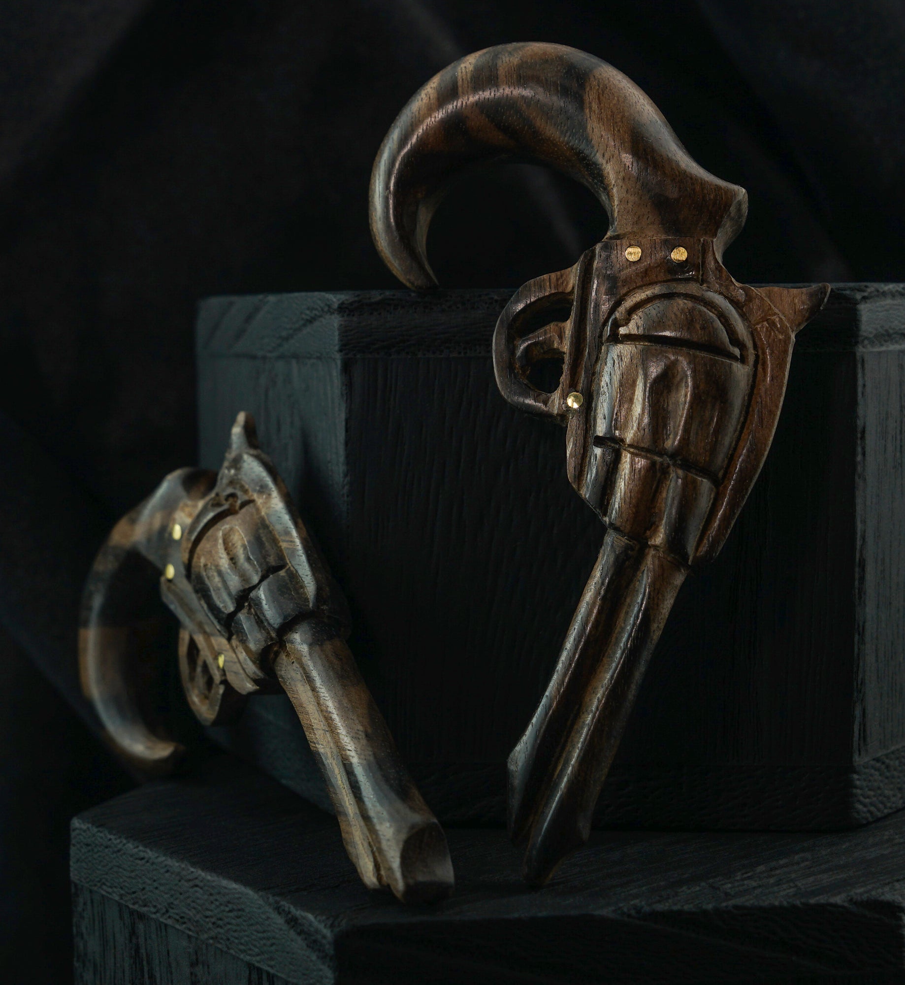 Revolver Areng Wood Hangers