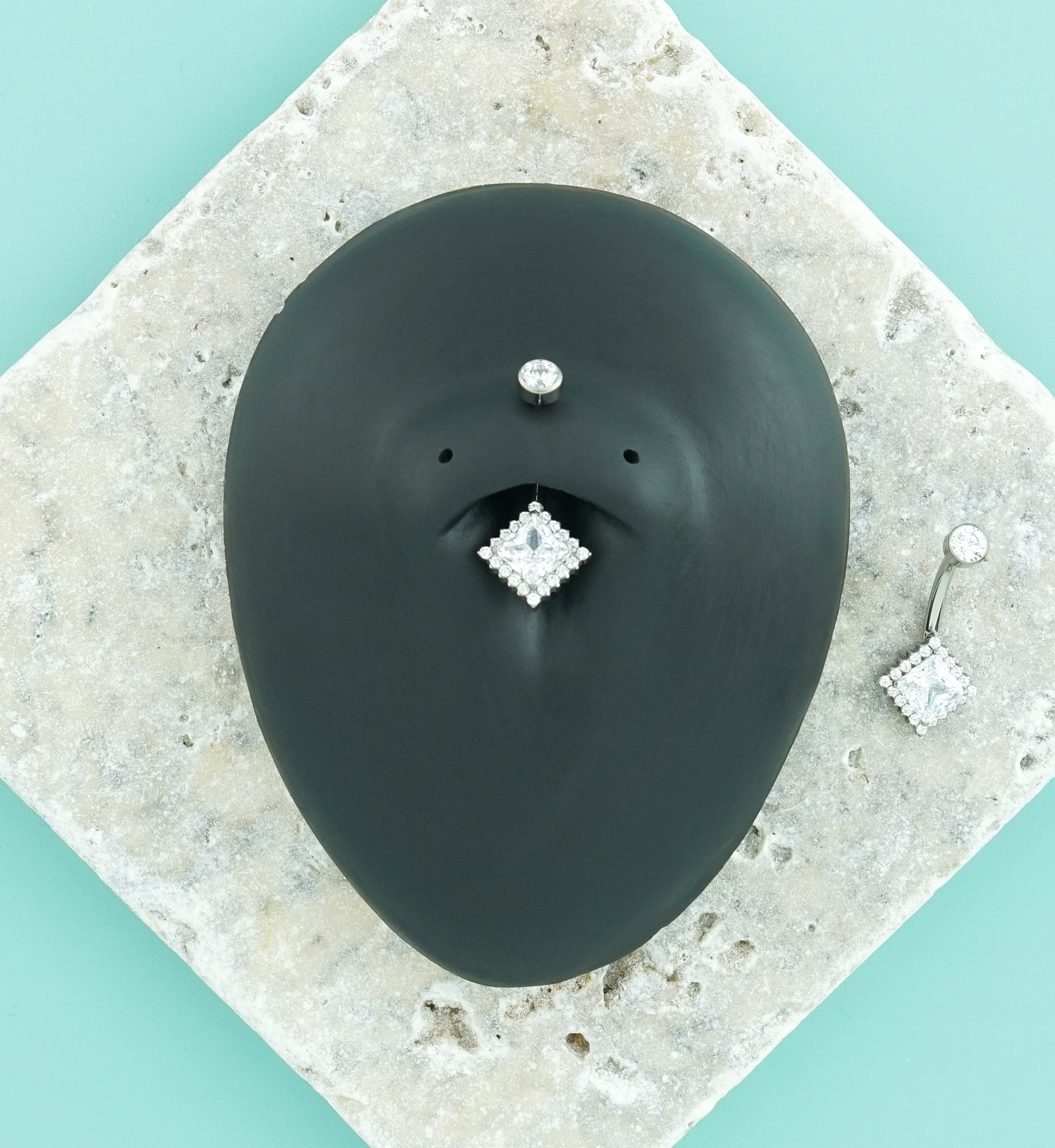 Rhombus Pave Edge CZ Titanium Internally Threaded Belly Button Ring