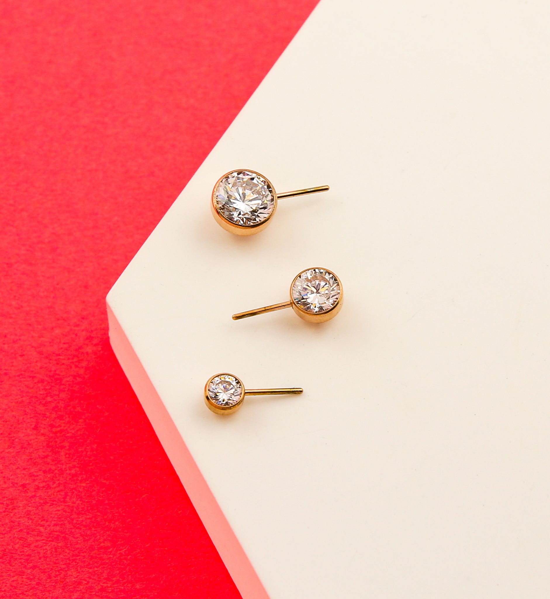 Rose Gold PVD Forward Facing Bezel Clear CZ Titanium Threadless Top