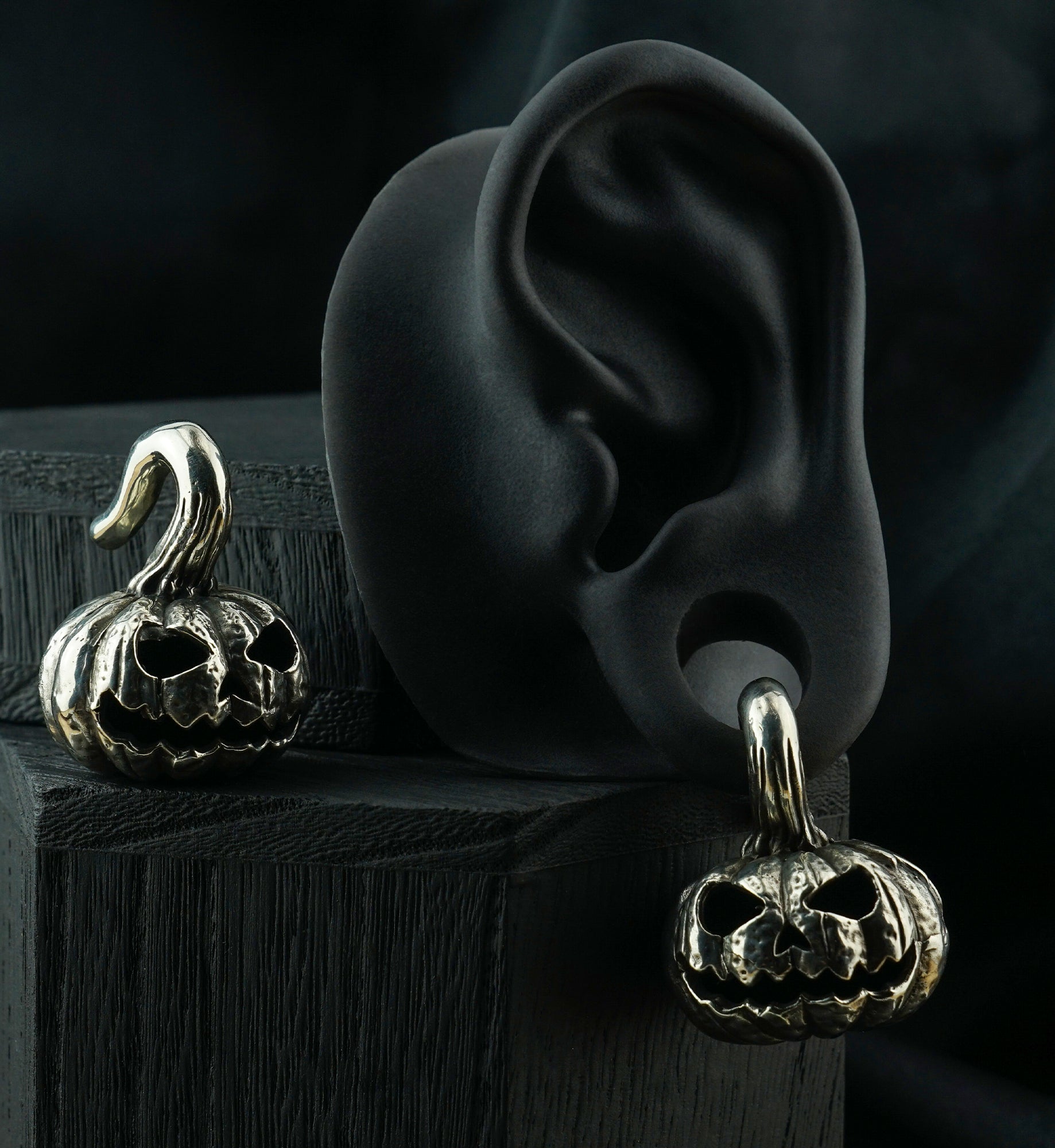 Stingy Jack White Brass Ear Weights