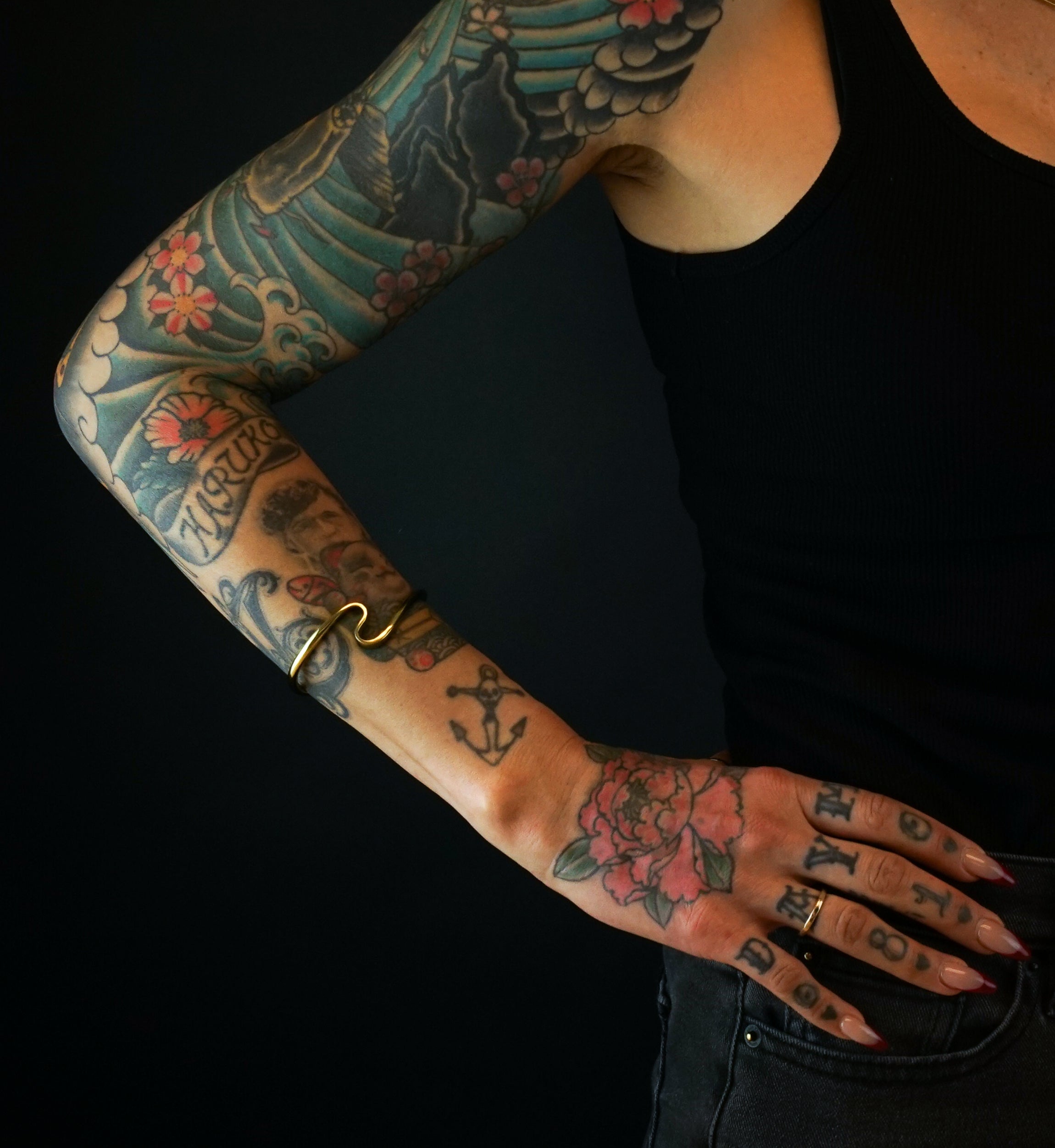 Swerve Narrow Brass Bangle