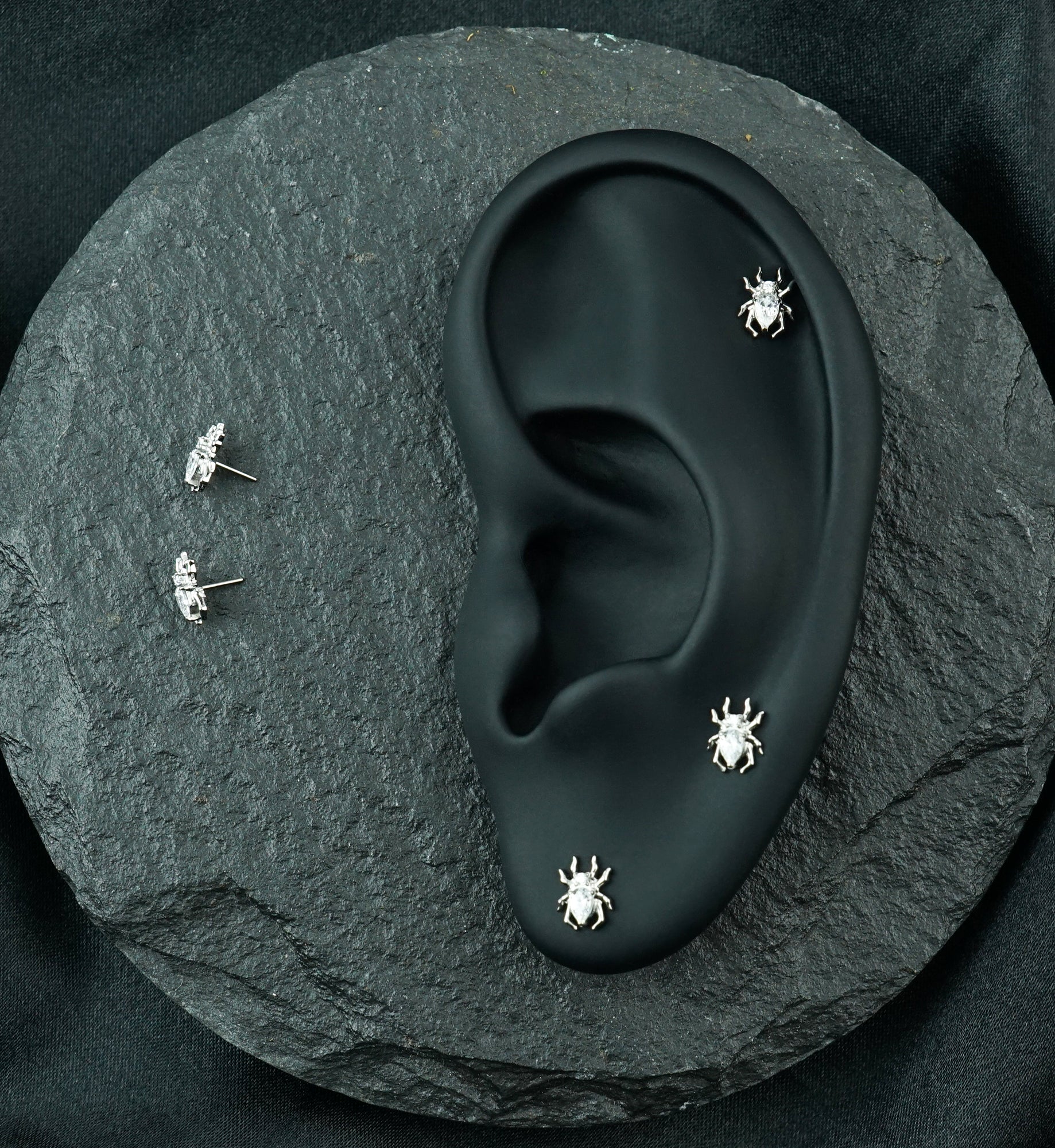 Tarantula Clear CZ Titanium Threadless Top