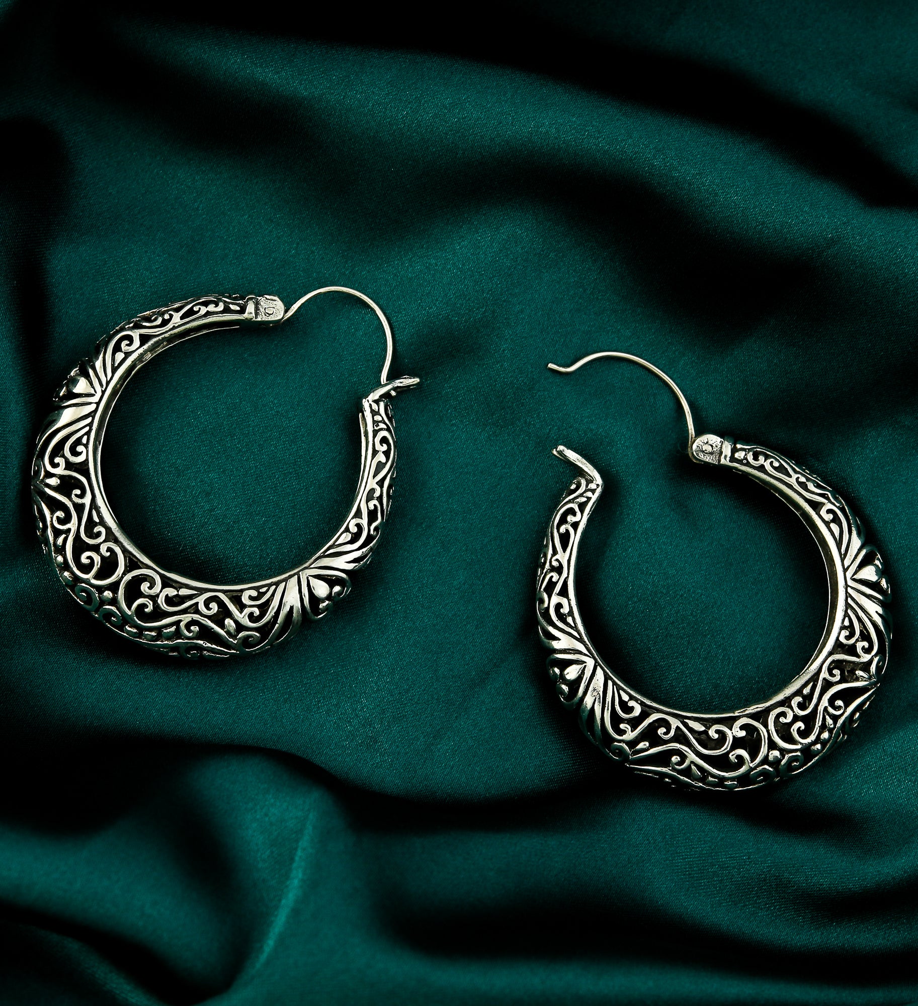 Tracery White Brass Earrings