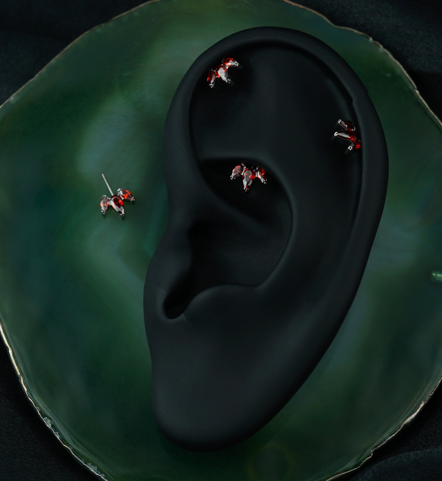 Tri-Sepal Red CZ Vertical Titanium Threadless Top