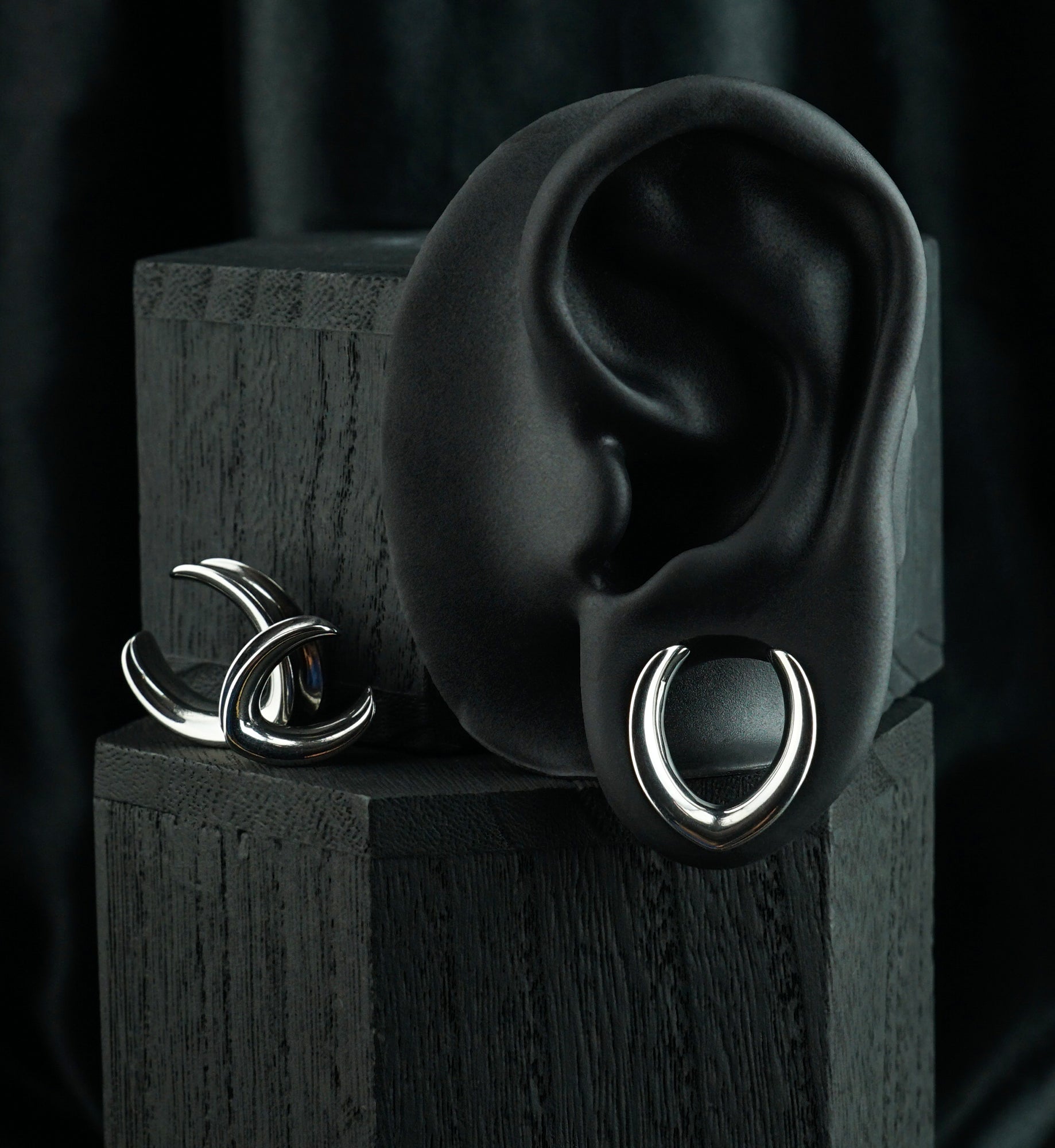 Veer Stainless Steel Saddles
