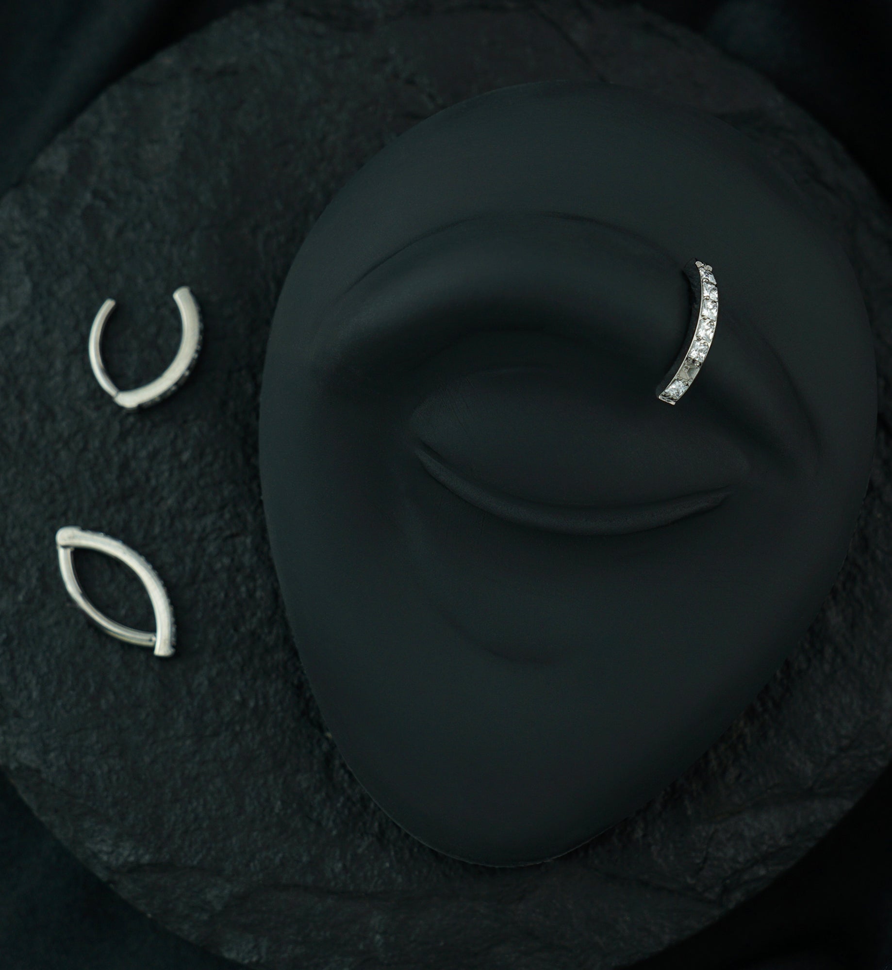 Vertical Clear CZ Titanium Hinged Segment Ring