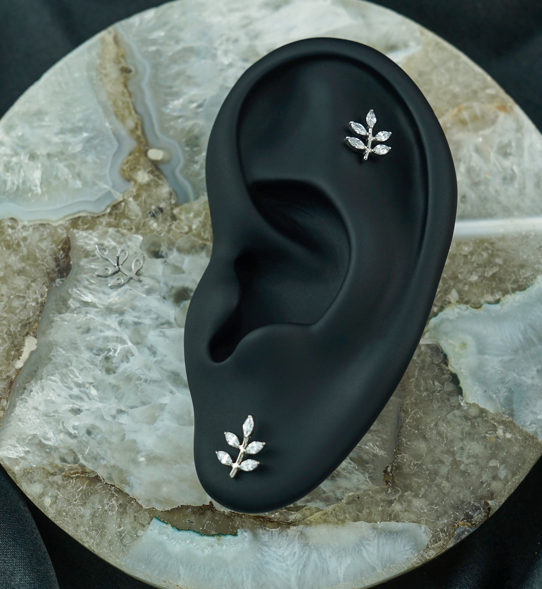 Vine Leaf Clear CZ Threadless Titanium Top