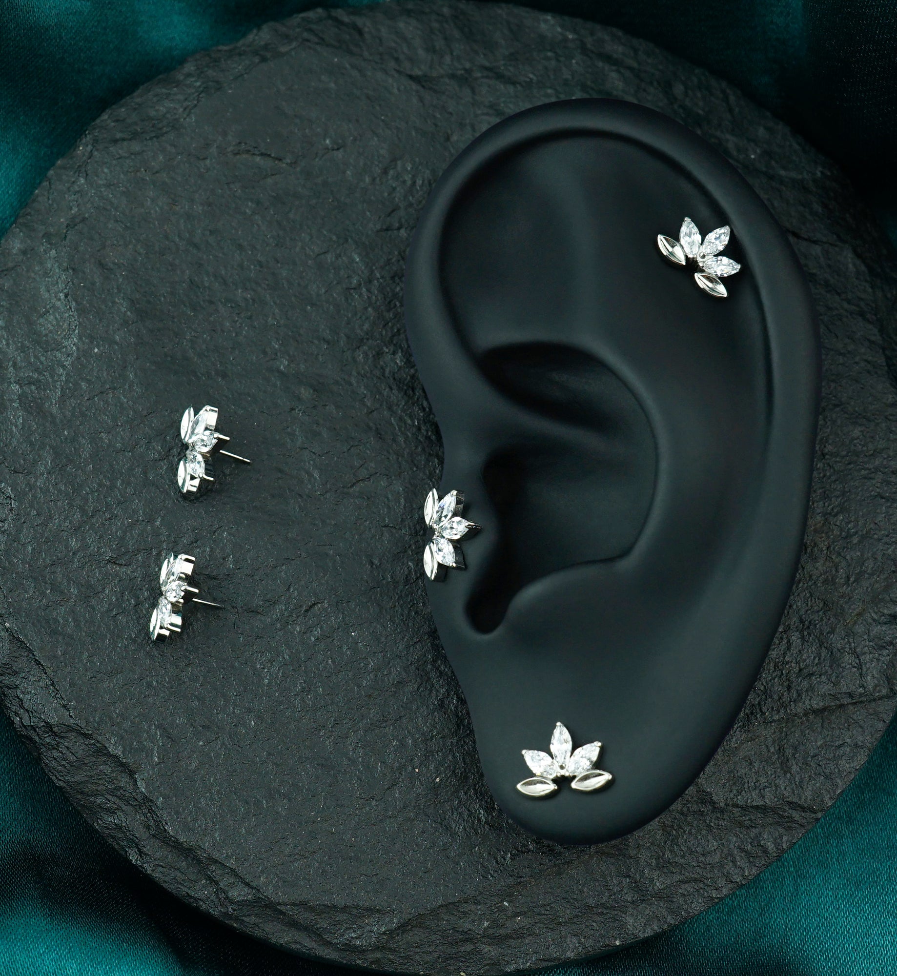 Water Lily Clear CZ Titanium Threadless Top