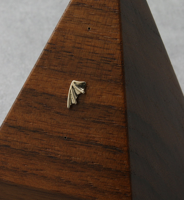 14kt Gold Bat Wing Threadless Top (Left Ear)