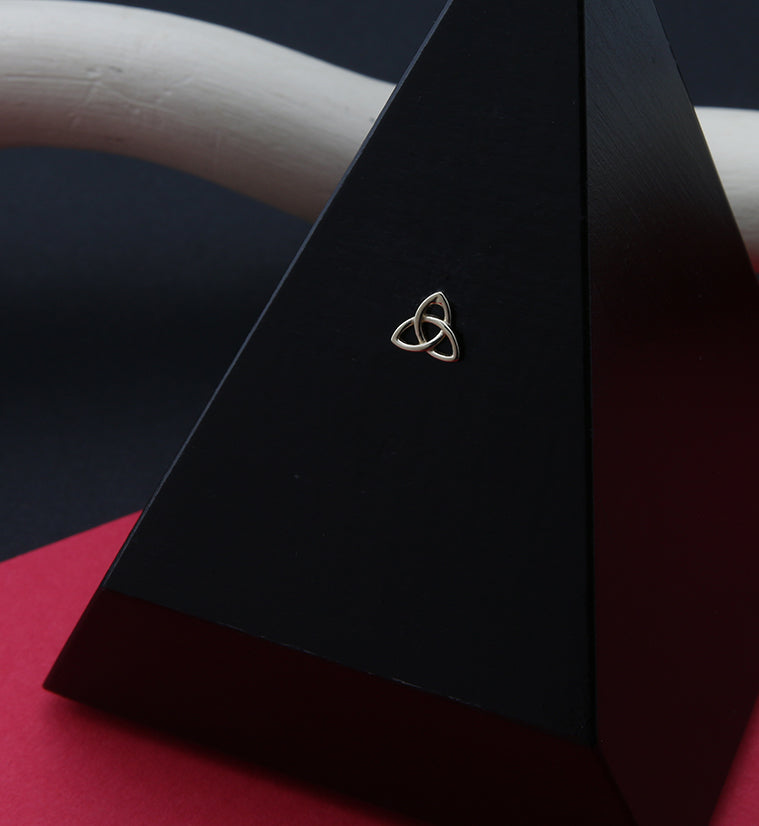 14kt Gold Celtic Knot Threadless Top