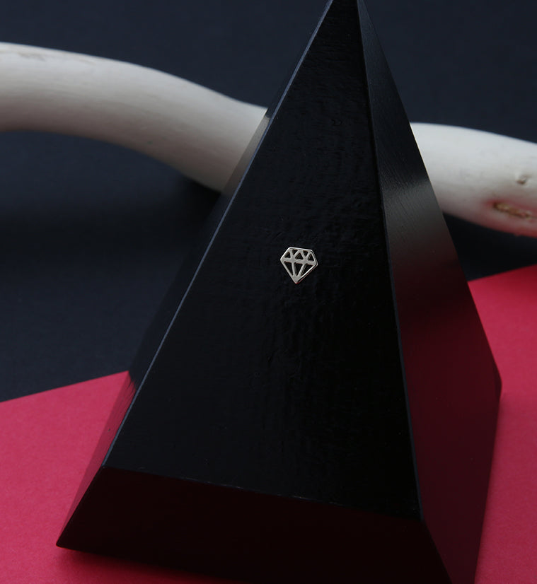 14kt Gold Diamond Shape Threadless Top