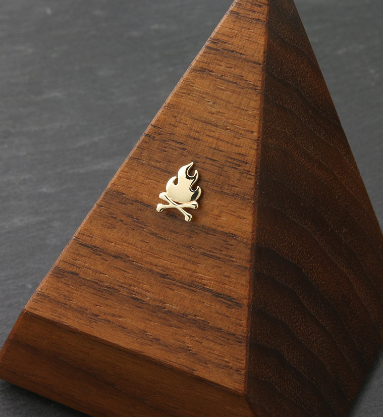 14kt Gold Fire and Crossbone Threadless Top