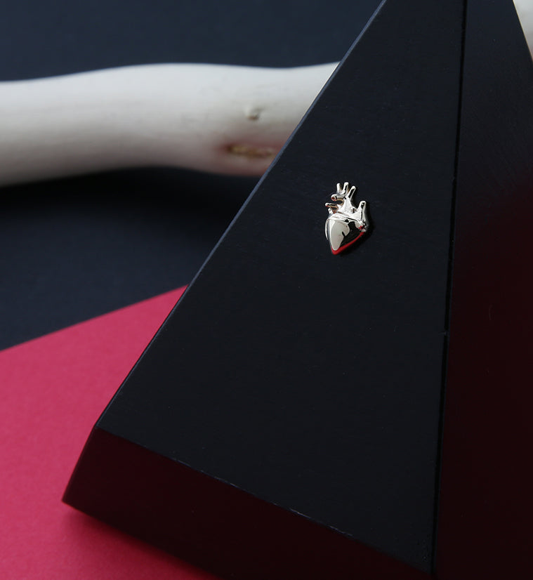 14kt Gold Heart Threadless Top