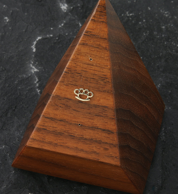 14kt Gold Knuckles Threadless Top