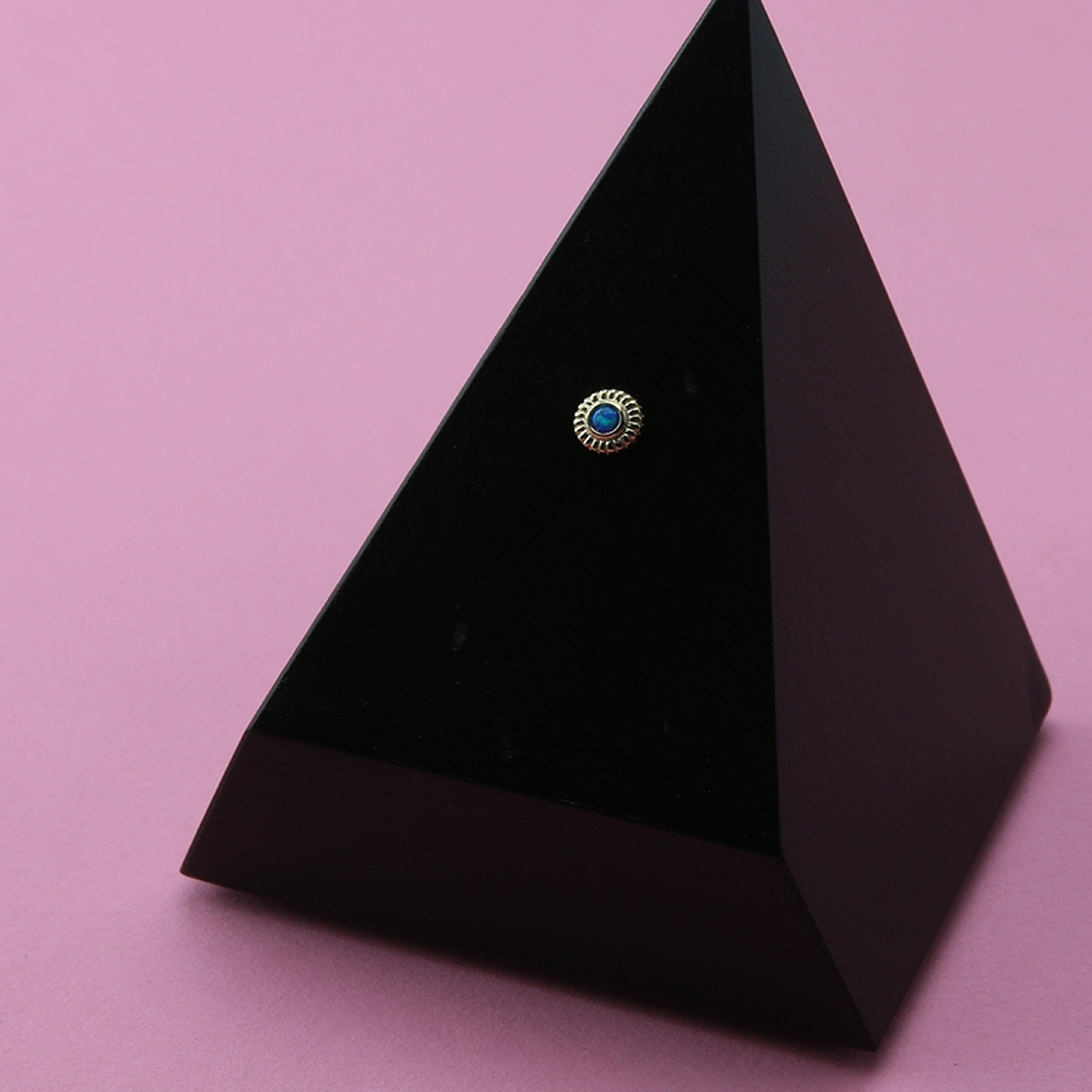 Score 14kt Gold Bezel Set Blue Opalite Threadless Top