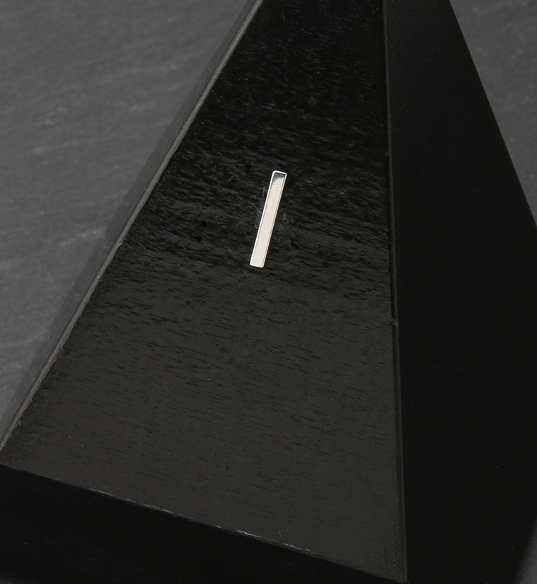 14kt White Gold Line Threadless Top