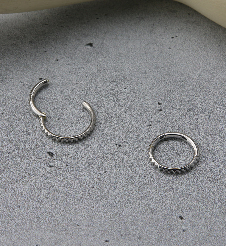 14kt White Gold Polyhedra Edge Hinged Segment Ring