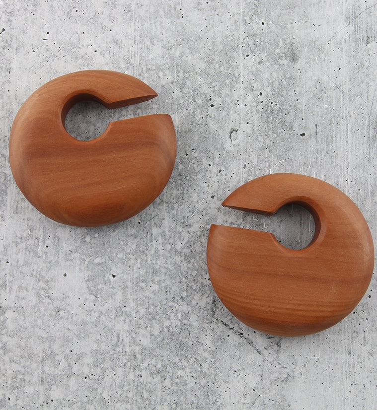Annular Hoop Saba Wooden Hangers