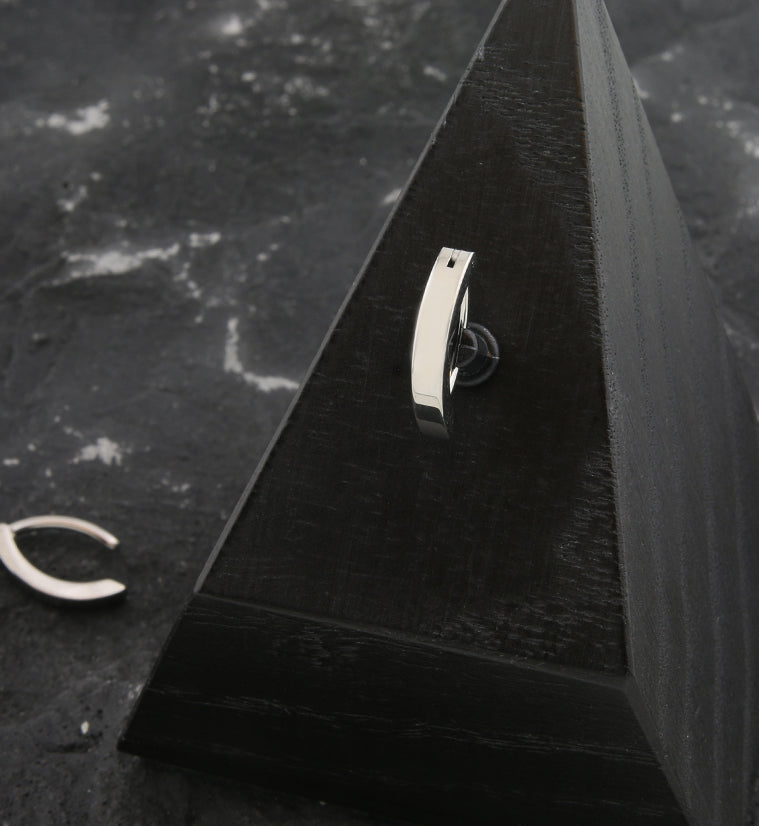 Bar Titanium Hinged Belly Button Ring