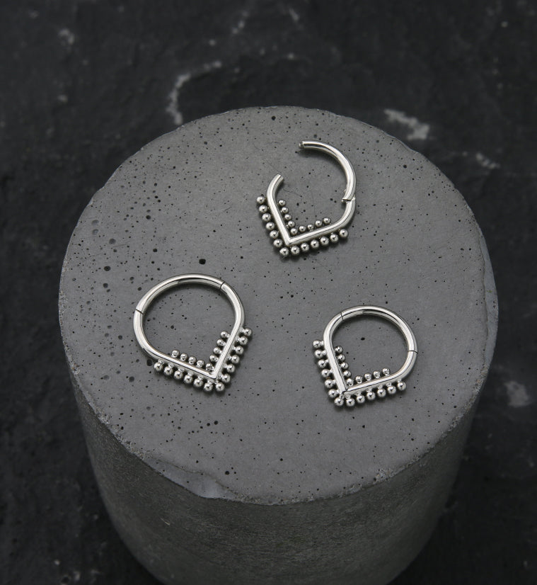 Beaded Point Titanium Hinged Segment Ring
