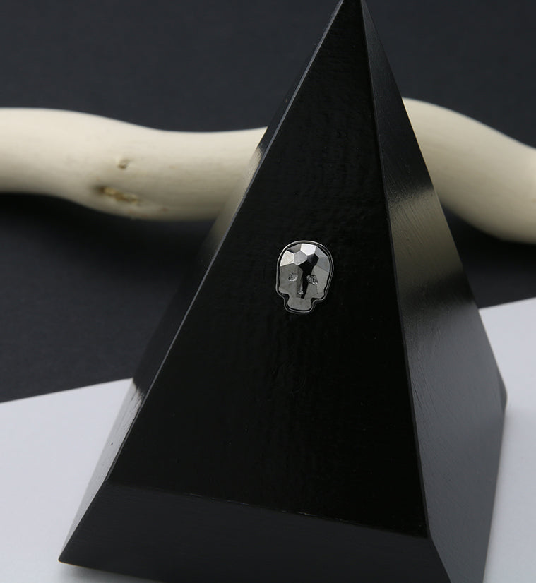 Black Glass Skull Titanium Threadless Top