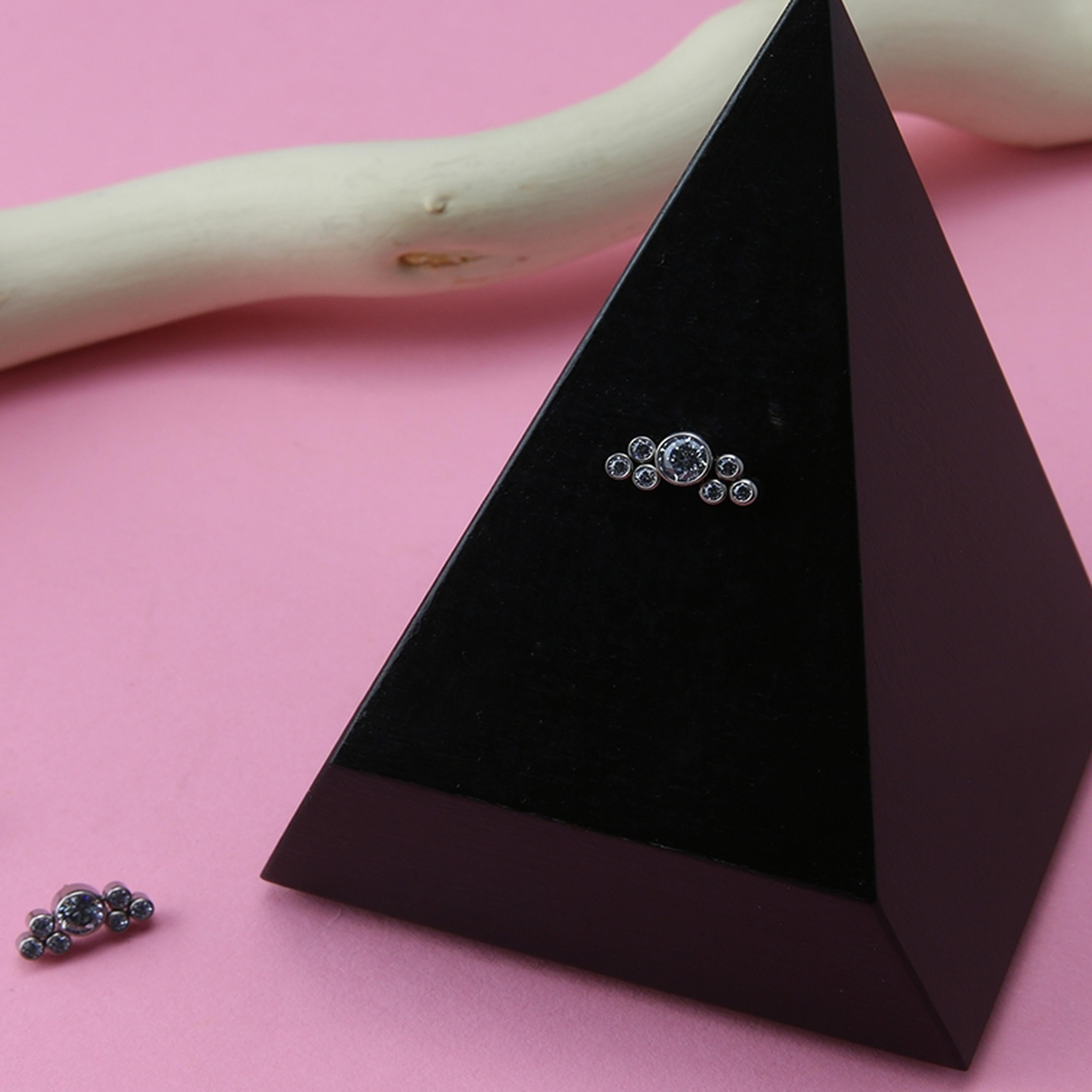 Clique Swarovski CZ Titanium Threadless Top