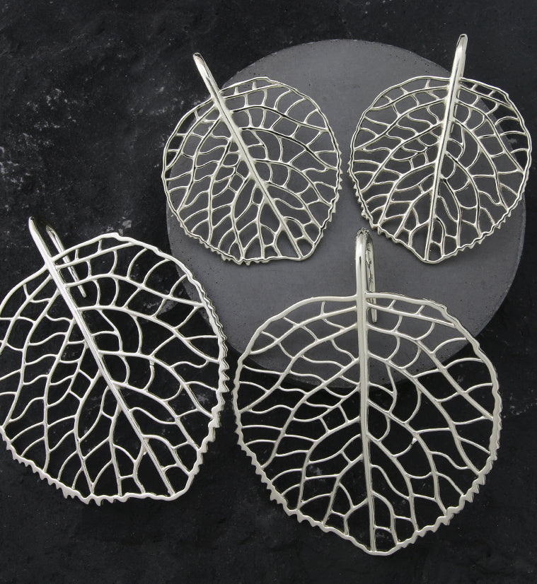 Crystal Anthurium Leaf White Brass Hangers