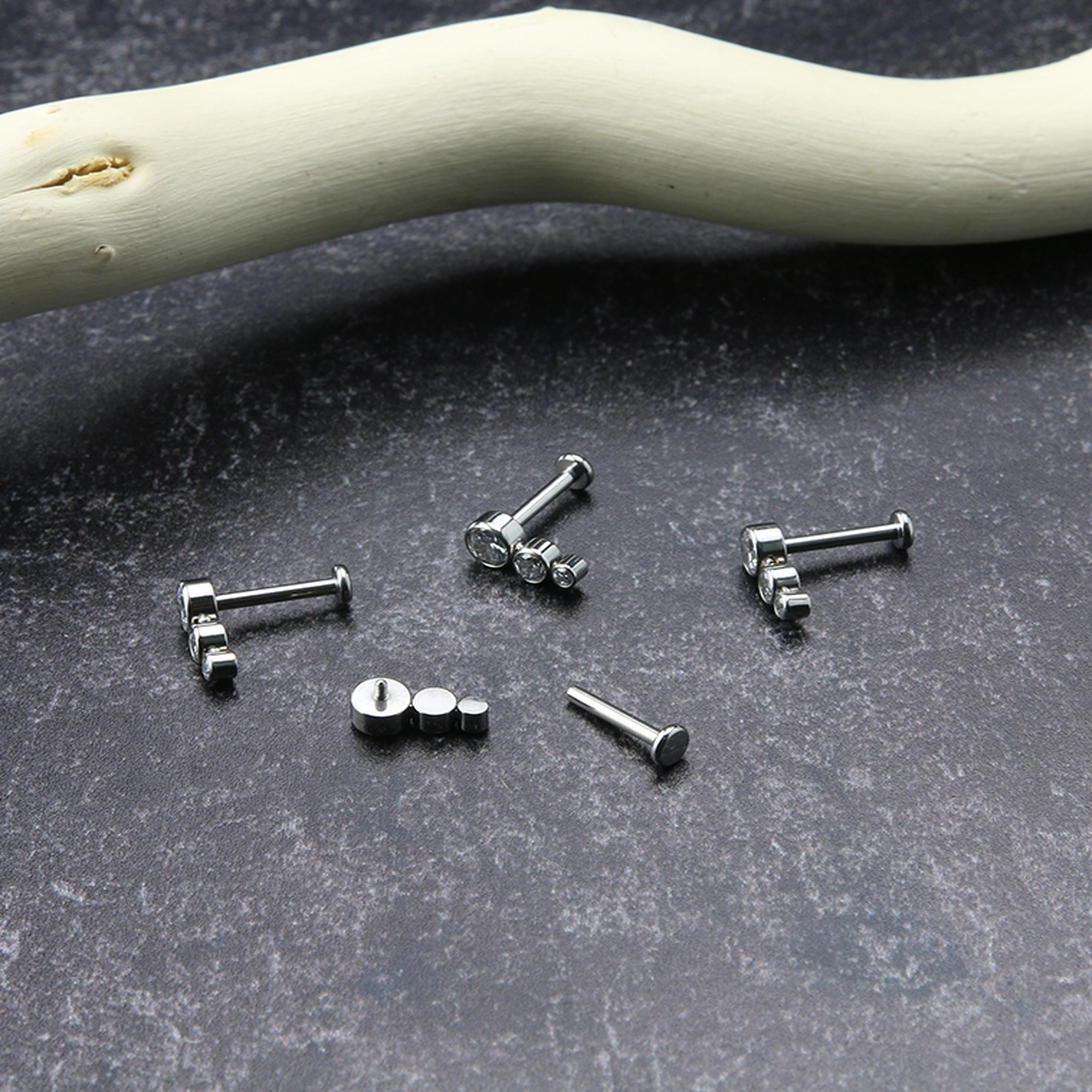 16G Decline Cluster Clear CZ Titanium Labret