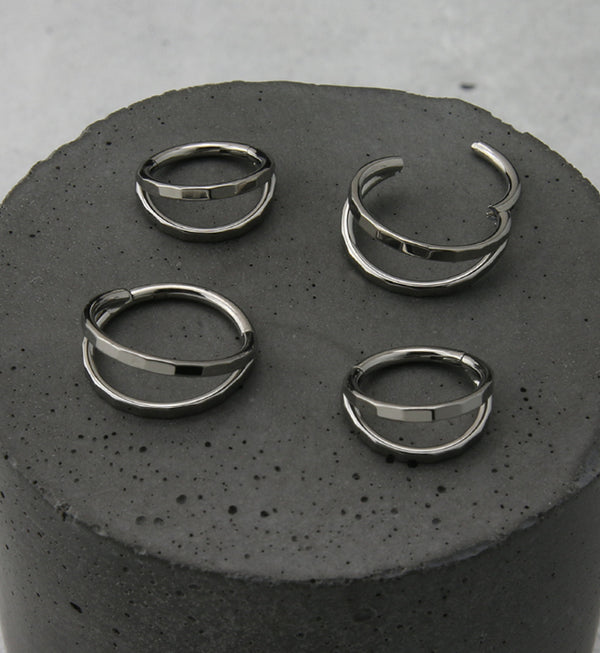Double Crinkle Titanium Hinged Segment Ring