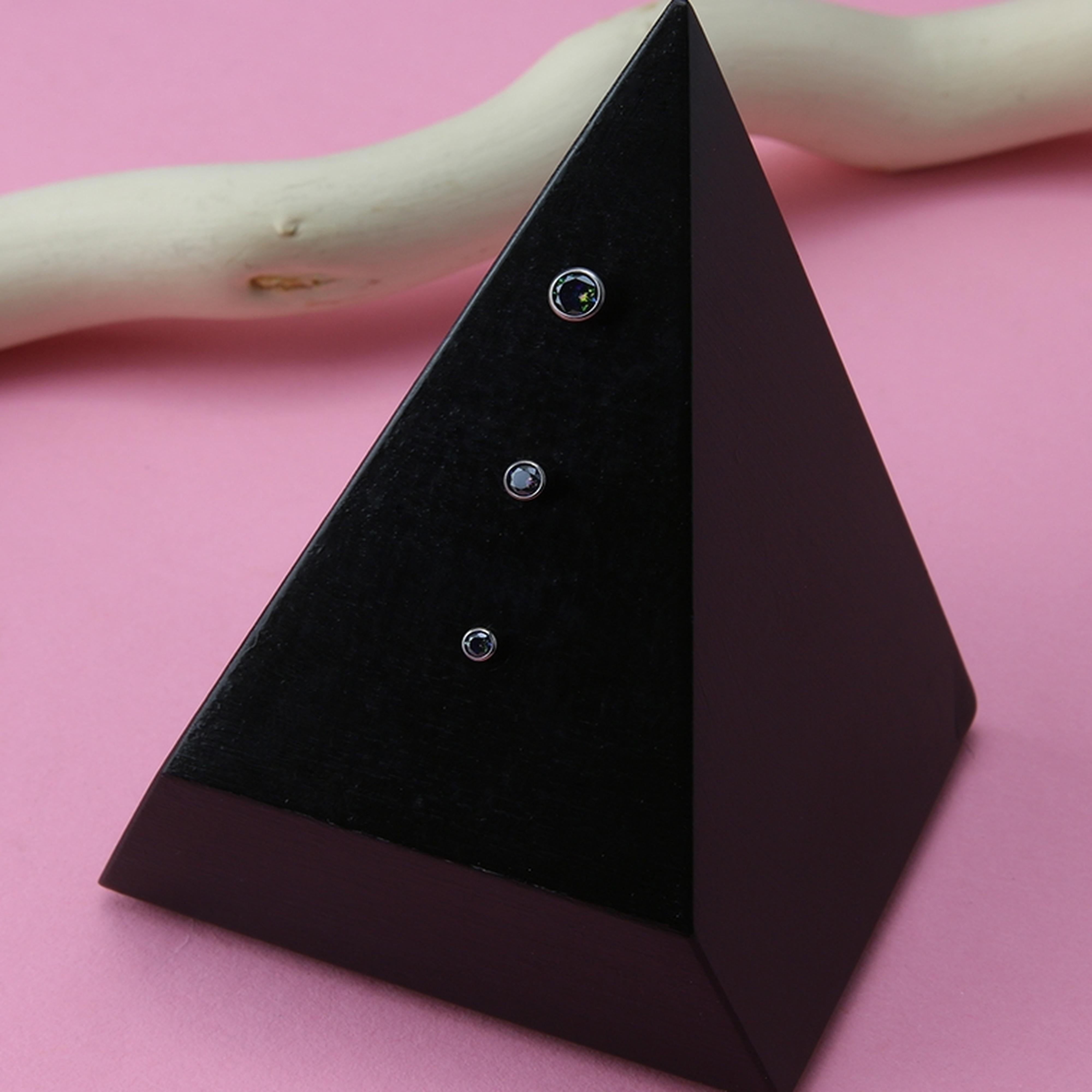 Black Aurora CZ Flat Bezel Titanium Threadless Top