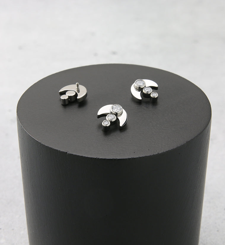 Half Moon Triple CZ Internally Threaded Titanium Top