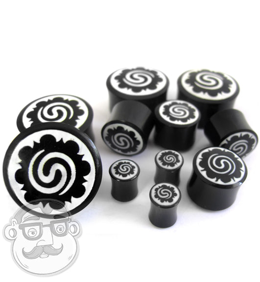 Horn Plugs With Tribal Swirl Inlay