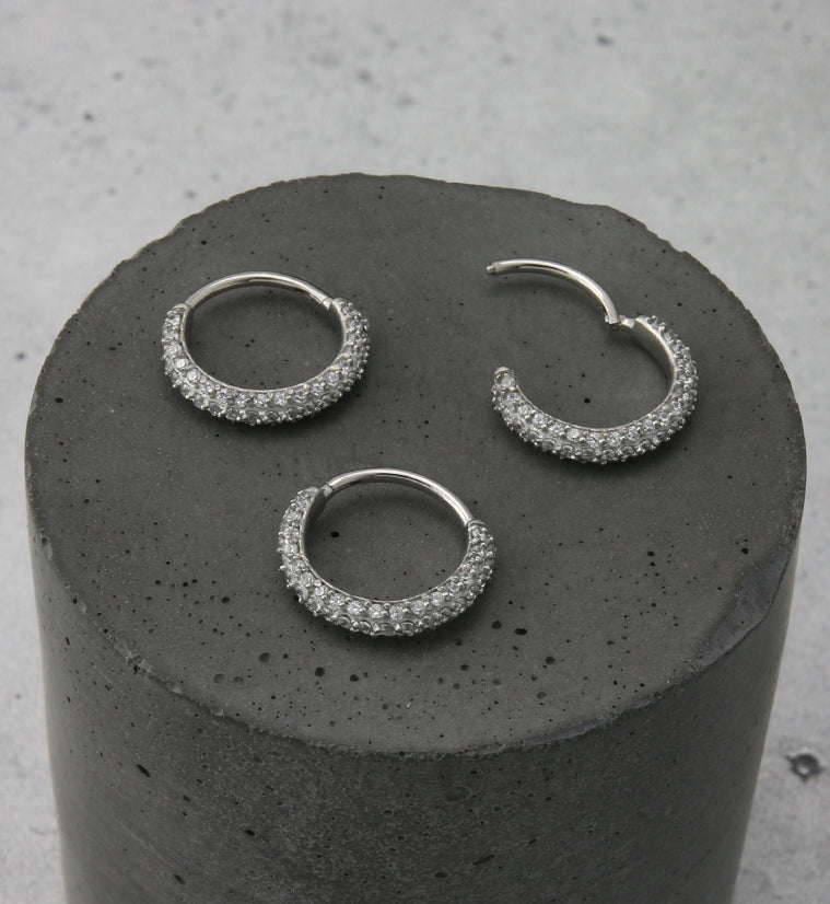 Multiple CZ Hinged Segment Ring