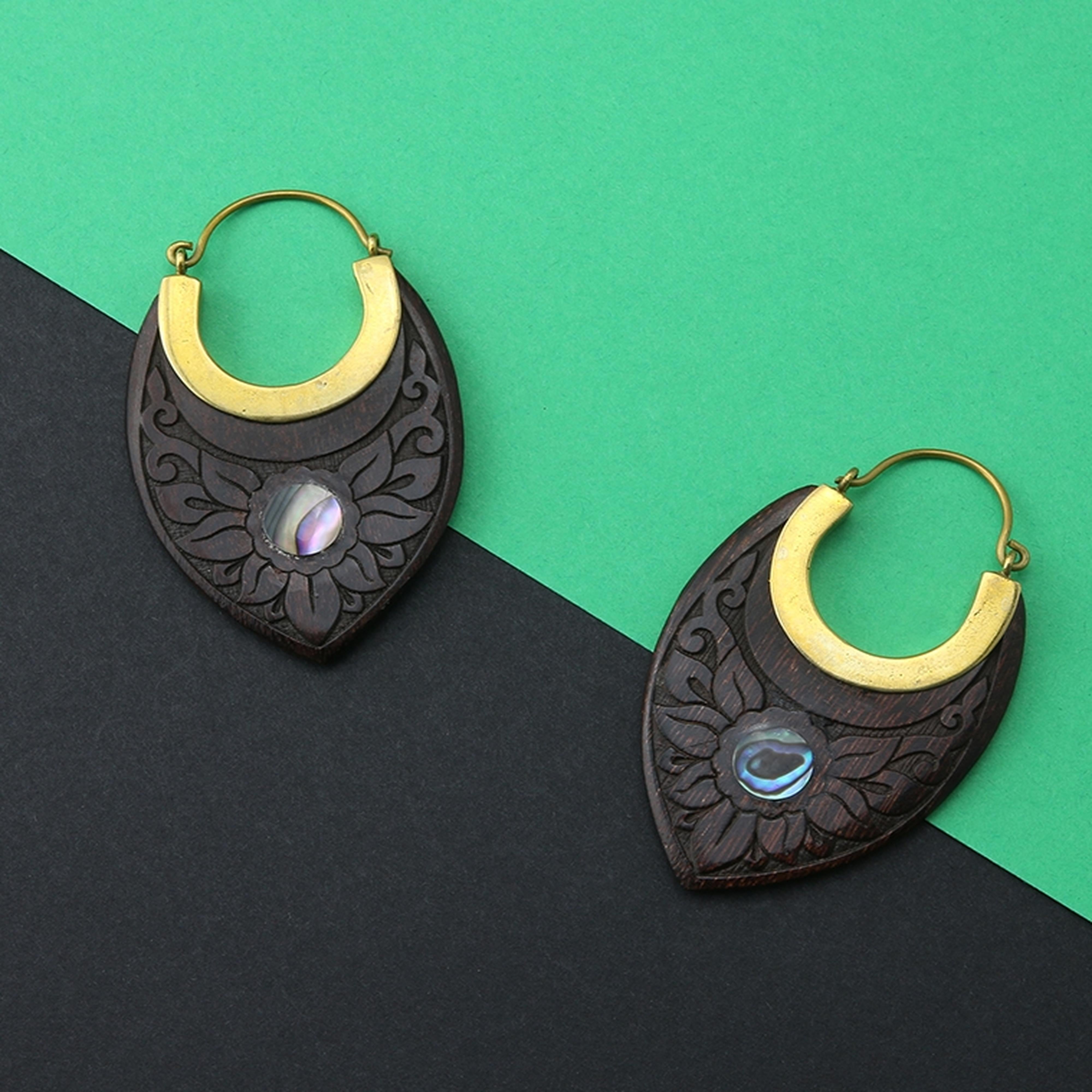 18G Nevus Engraved Abalone Wooden Hangers / Earrings